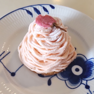 桜香る濃厚クリームが美味しい❤️桜モンブラン